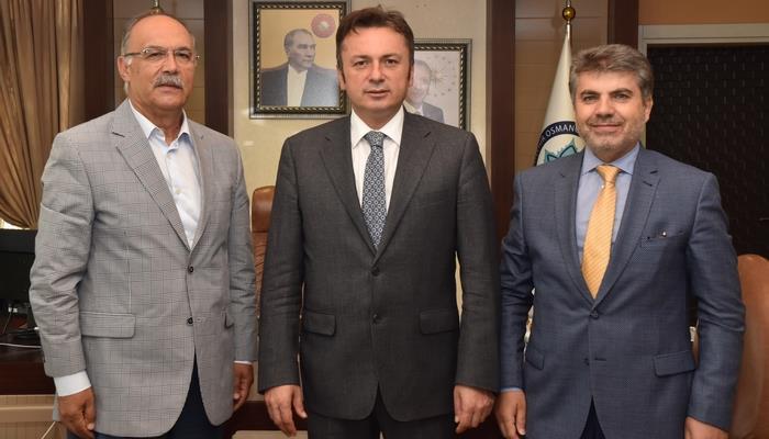 Arif Koyuncu ve Prof. Dr. Cemil Çelik’ten Rektör Prof. Dr. Kemal Şenocak’a Hayırlı Olsun Ziyareti