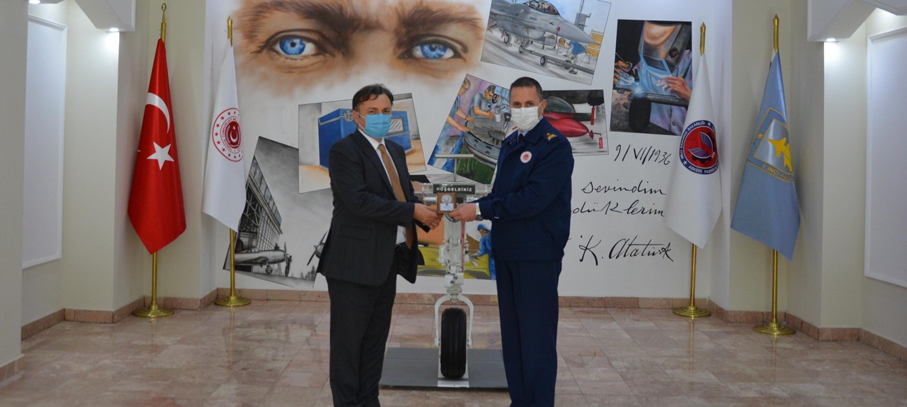 Üniversitemiz Rektörü Prof. Dr. Kemal Şenocak’tan 1'inci Hava Bakım Fabrika Müdürlüğüne Ziyaret