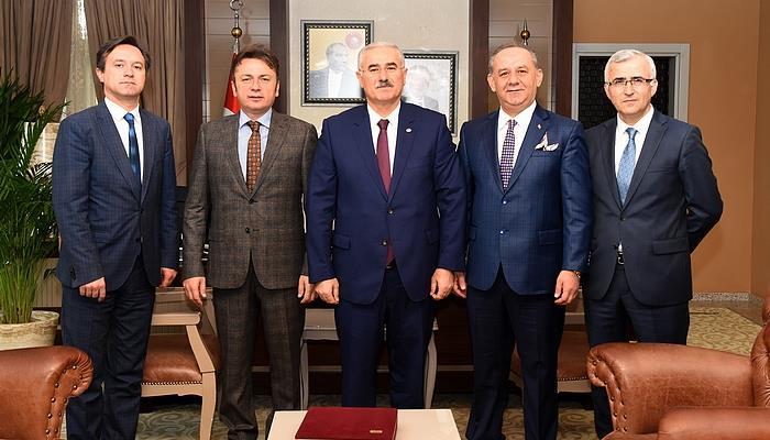 Yargıtay Cumhuriyet Başsavcısı Mehmet Akarca’dan Üniversitemiz Rektörü Prof. Dr. Kemal Şenocak’a Ziyaret