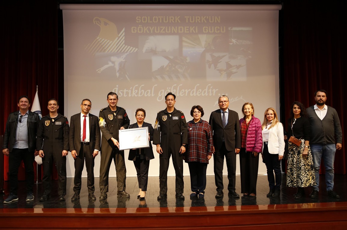 SOLOTÜRK Gösteri Ekibi Üniversitemiz Öğrencileriyle Buluştu