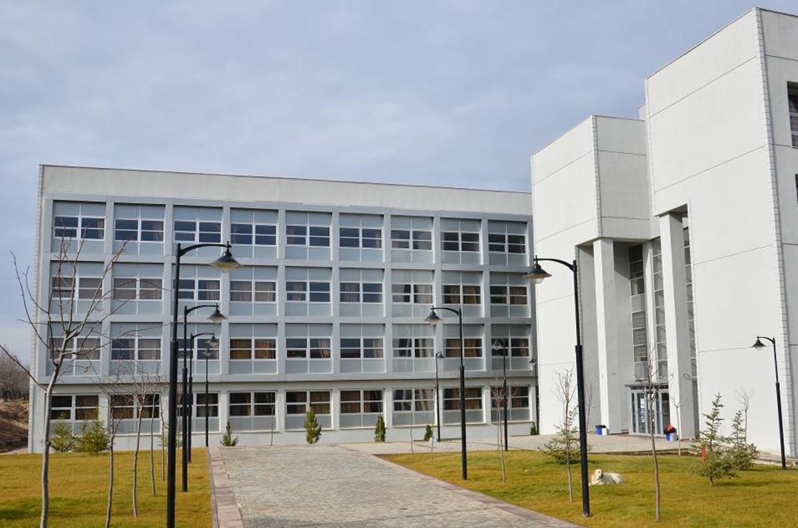 Üniversitemiz Yabancı Diller Yüksekokulu Akredite Edildi