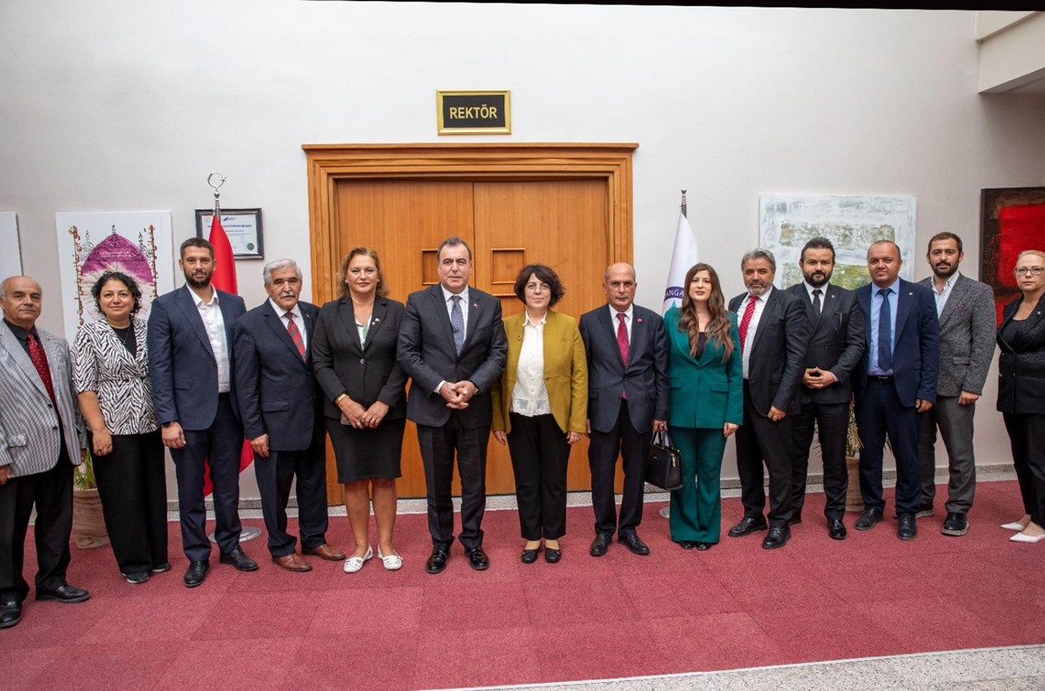 MHP Eskişehir İl Başkanlığı'ndan Rektör Prof. Dr. Emine Gümüşsoy'a Hayırlı Olsun Ziyareti