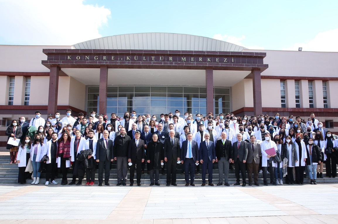 ESOGÜ’de 14 Mart Tıp Bayramı Kutlandı 