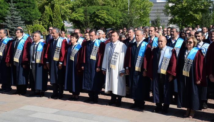 ESOGÜ 15 Temmuz Demokrasi ve Milli Birlik Günü Töreninde Demokrasi Şehitlerini Andı