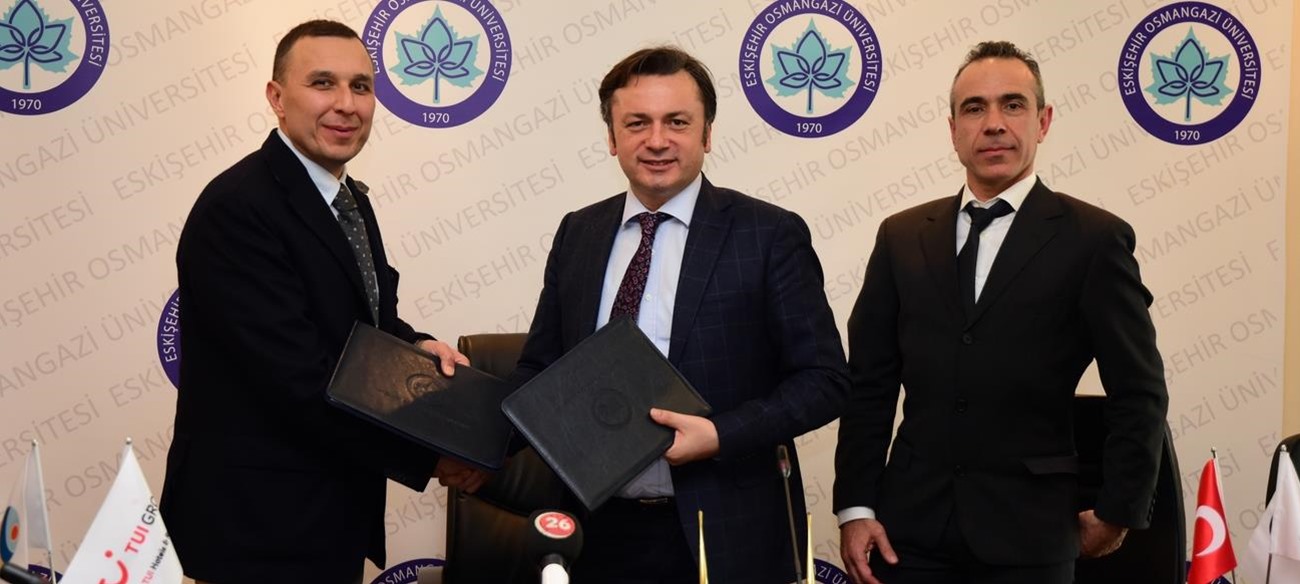 Üniversitemiz ile Avrupa'nın En Büyük Tur Operatörü TUI Arasında İşbirliği Protokolü İmzalandı