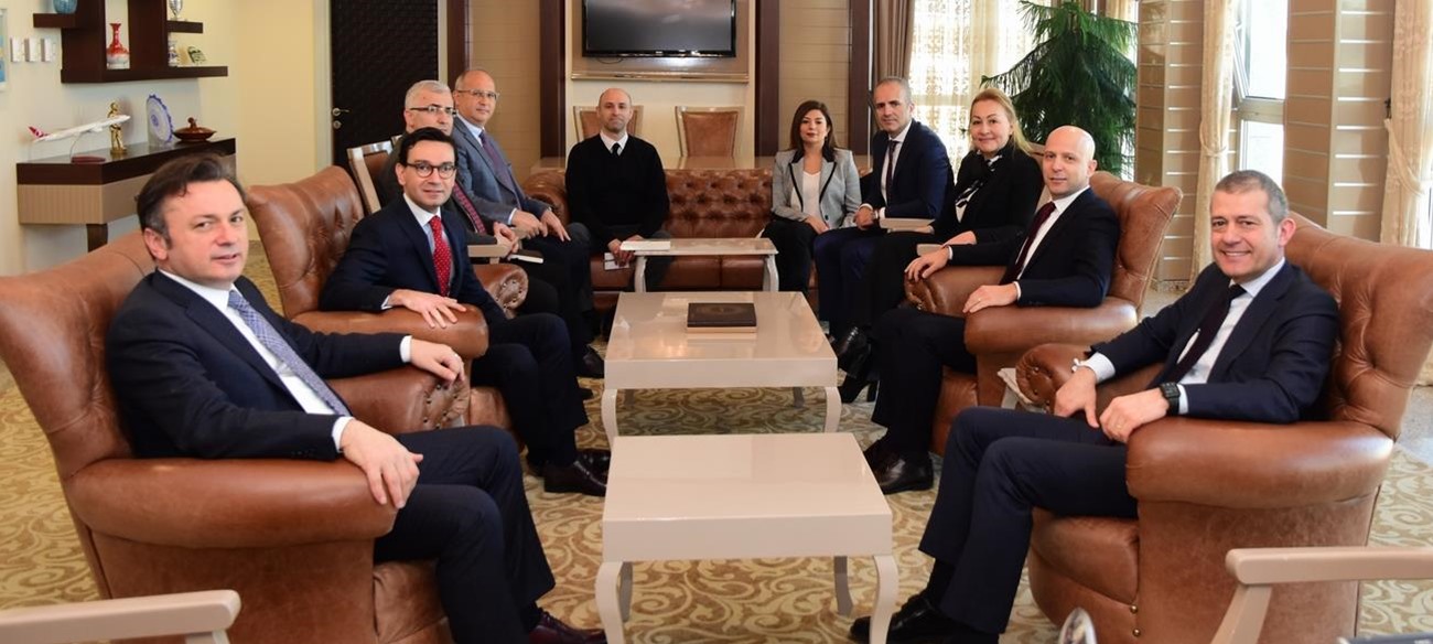 Akbank Yöneticilerinden Üniversitemiz Rektörü Prof. Dr. Kemal Şenocak’a Ziyaret