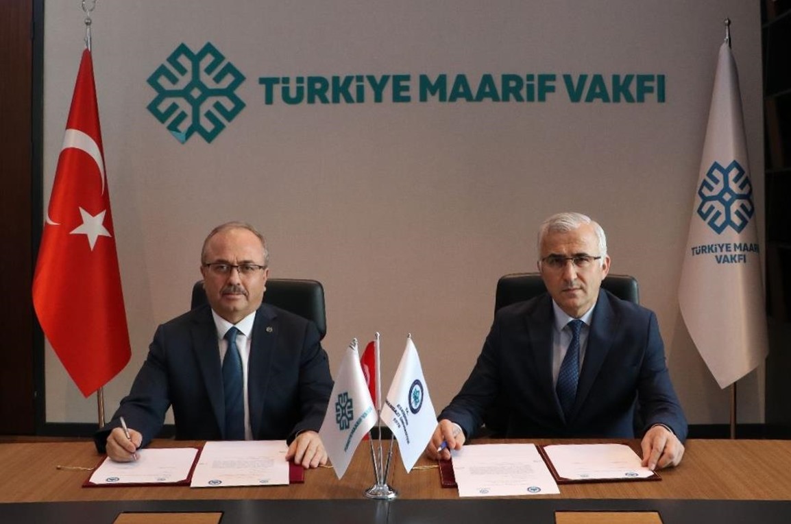 Üniversitemiz ile Türkiye Maarif Vakfı Arasında İş Birliği Protokolü İmzalandı