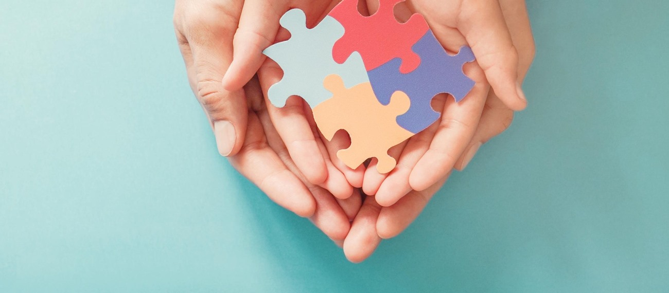 Otizm Spektrum Bozukluğu Olan Çocuklara iPad Tabanlı Konuşma Üreten Cihaz Kullanarak Sorulara Yanıt Verme Becerisinin Öğretimi